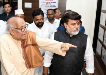 कवी केशवसुत स्मारकाच्या नुतनीकरणासाठी १ कोटी : ना.  डॉ. उदय सामंत