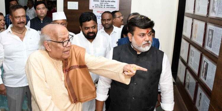 कवी केशवसुत स्मारकाच्या नुतनीकरणासाठी १ कोटी : ना.  डॉ. उदय सामंत