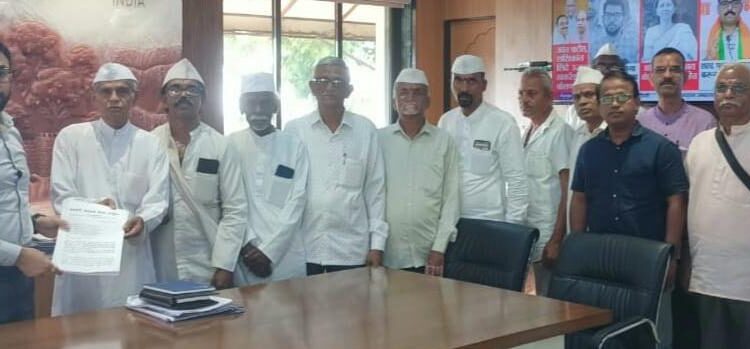 ईठ्ठला नाटकावर तात्काळ बंदी घाला!