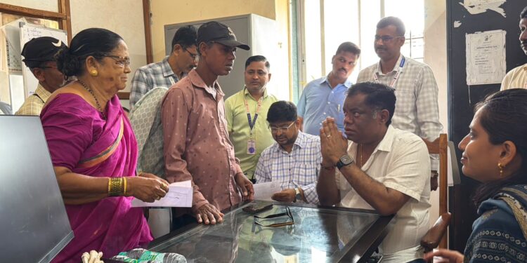 जनतेची प्रलंबित कामे तात्काळ पूर्ण करा :  आ. किरण सामंत